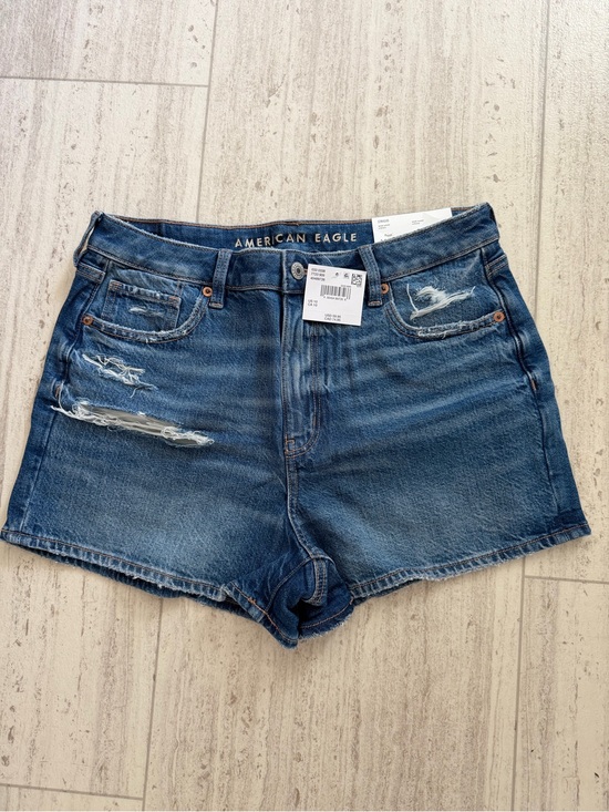 American Eagle Outfitters Pants - American Eagle Outfitters Women’s Strigid Mom Shorts